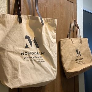 Cute Aspen totes from the Food and Wine Classic